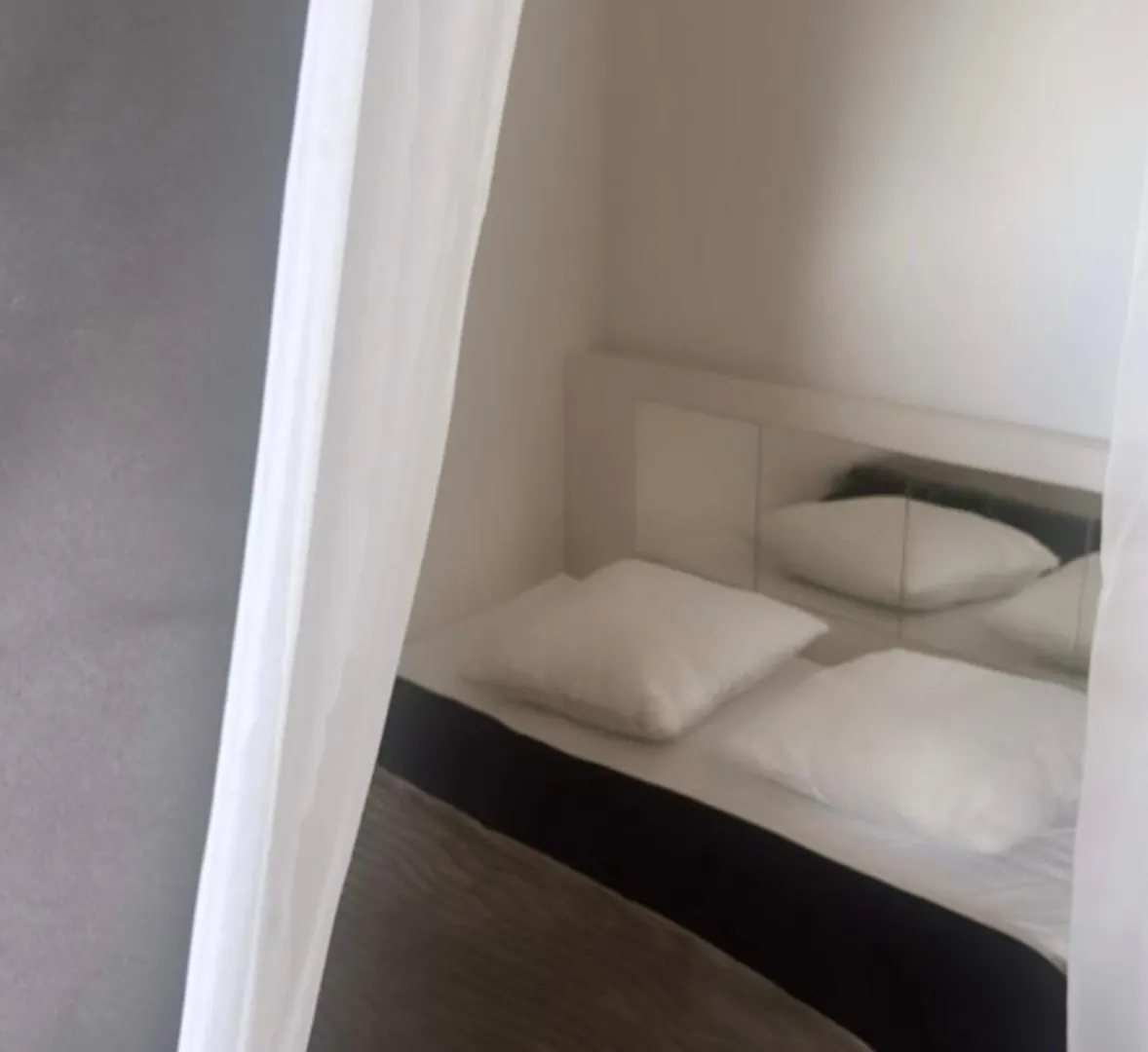 Family Apartment Vols 0*,